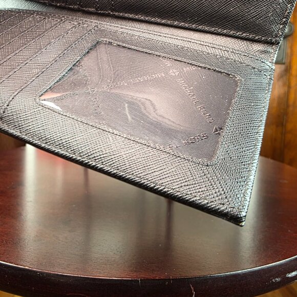 Michael Kors Womens Jet Set Travel Large Trifold Leather Wallet, Black - Picture 11 of 17